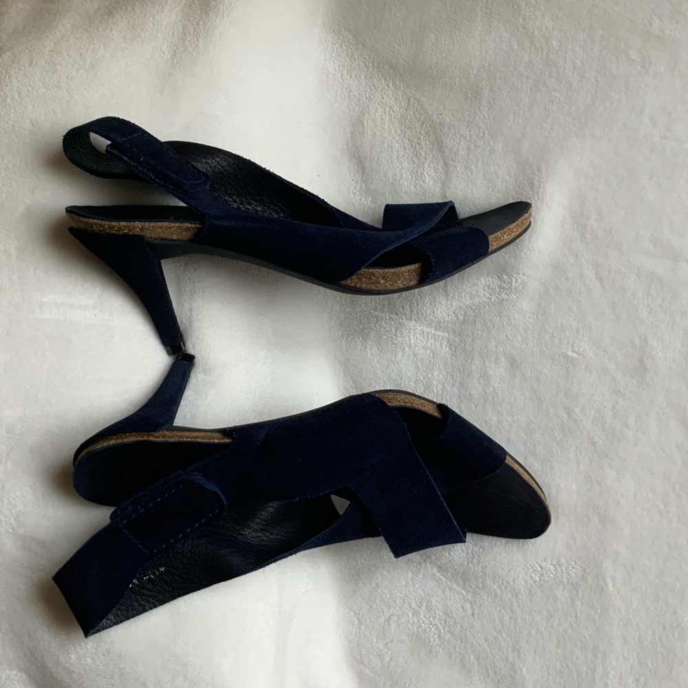 Pedro Garcia “ Maggie ‘’ suede sandal - Picture 12 of 16